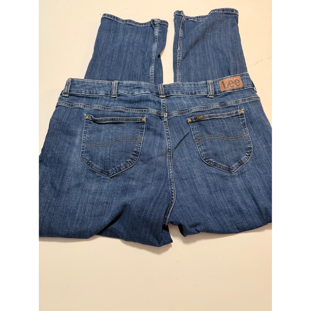 Lee Womens Straight Leg Jeans Medium Wash Denim Stretch Pants 22WM